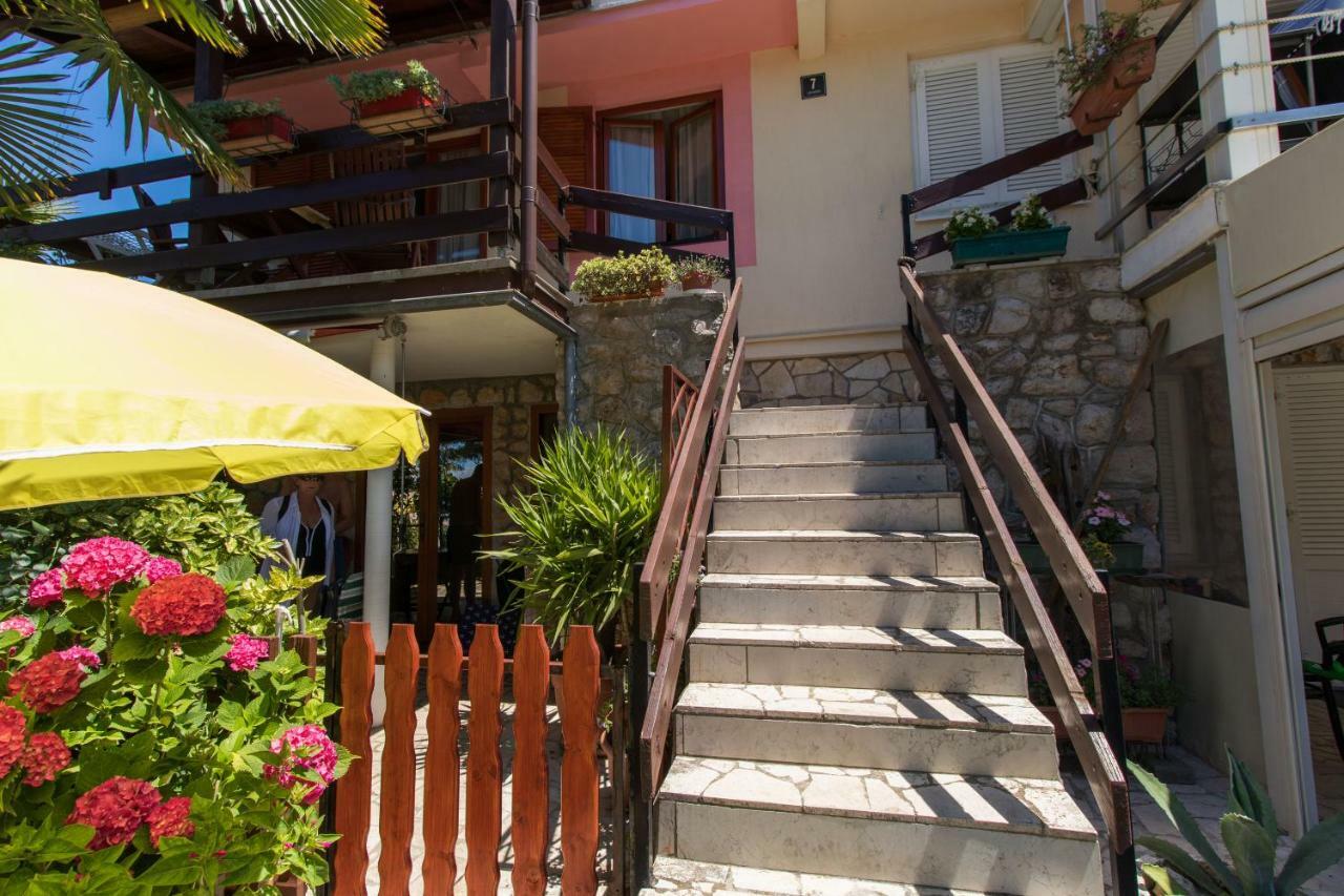 Apartment Paulina เซรส ภายนอก รูปภาพ